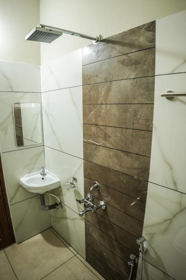 Zennova Furnished Apartment Alappuzha Dış mekan fotoğraf