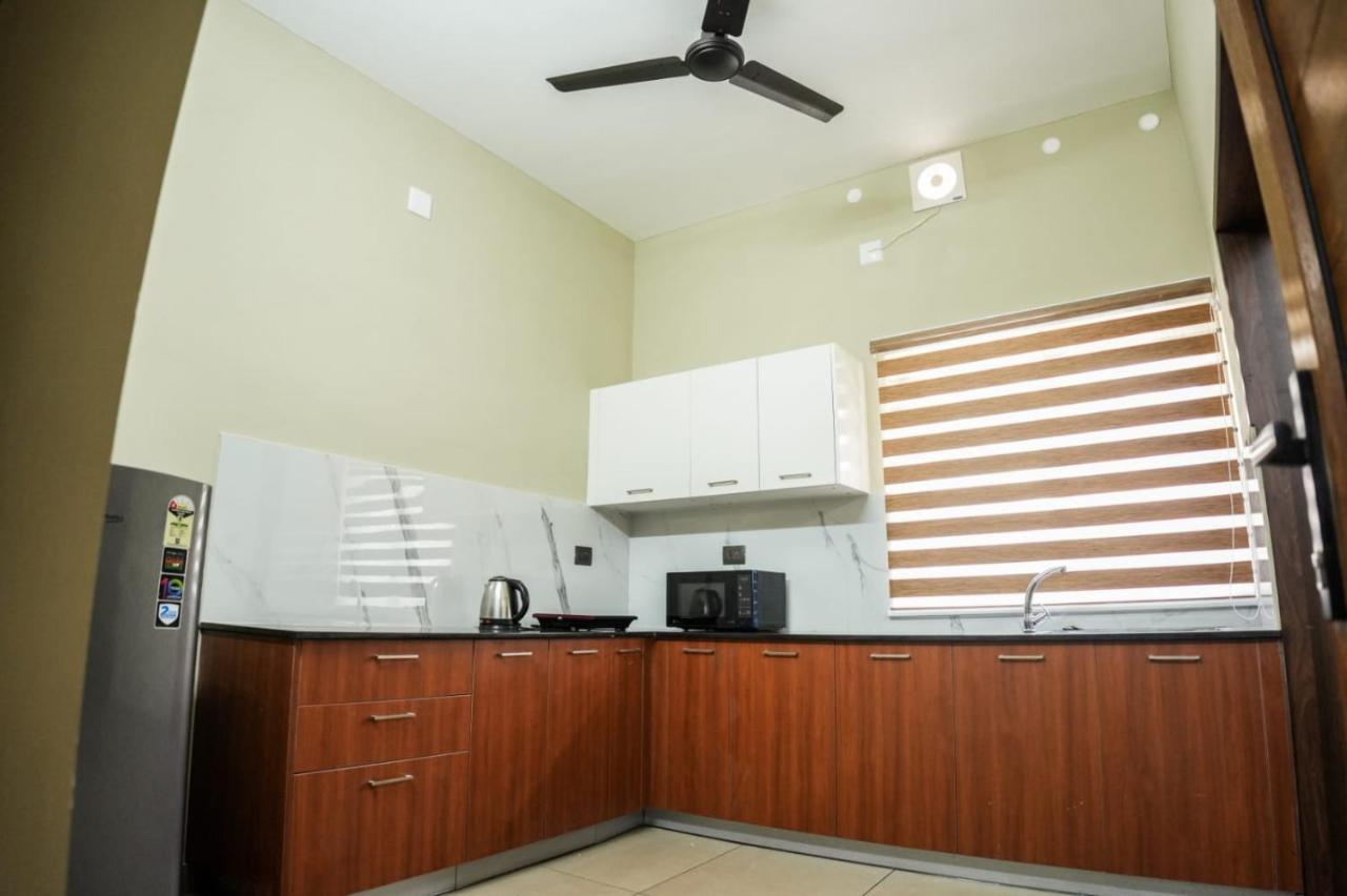 Zennova Furnished Apartment Alappuzha Dış mekan fotoğraf